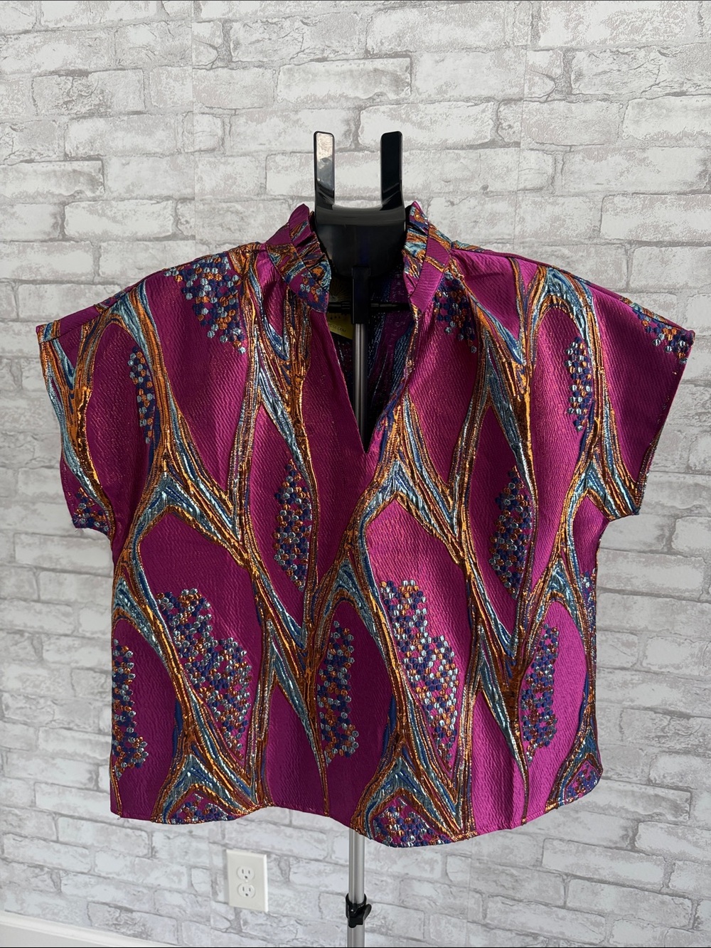 THML Magenta Short Sleeve Abstract Print Blouse